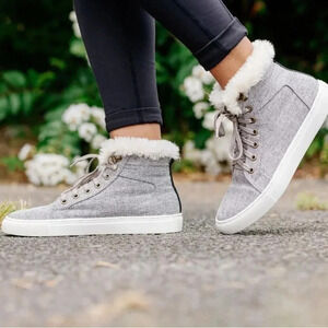 Corkys Templin in Grey - Size 8 New